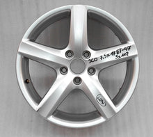 Load image into Gallery viewer, 1x Alufelge 17 Zoll 7.5" 5x112 47ET Glanz Silber 3C0601025S VW Passat Rim Wheel FEL1076301011xj