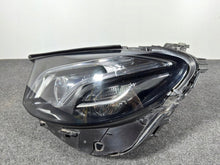 Laden Sie das Bild in den Galerie-Viewer, Frontscheinwerfer Mercedes-Benz W213 A2139067506KZ LED Links Headlight SCH8758723634sm