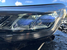 Laden Sie das Bild in den Galerie-Viewer, Frontscheinwerfer Toyota Chr 81150-F4180-00 LED Ein Stück (Rechts oder Links)