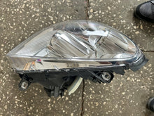 Laden Sie das Bild in den Galerie-Viewer, Frontscheinwerfer Mercedes-Benz W245 301220202 Rechts Scheinwerfer Headlight SCH9797429091hi