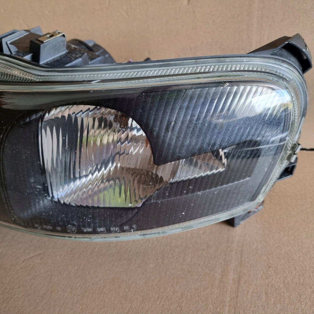 Frontscheinwerfer Volvo V70 S60 8693656 125802A01189008268 Xenon Links Headlight SCH2419096246uz
