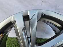 Laden Sie das Bild in den Galerie-Viewer, 1x Alufelge 17 Zoll 7.0" 5x112 45ET 2GA601025AM VW T-Roc Rim Wheel FEL9612025359qt