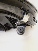 Laden Sie das Bild in den Galerie-Viewer, Frontscheinwerfer Mercedes-Benz W205 A2059061506KZ LED Links Headlight SCH4526353936vq