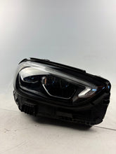Laden Sie das Bild in den Galerie-Viewer, Frontscheinwerfer Mercedes-Benz W206 A2069068204 Rechts Scheinwerfer Headlight SCH4617016256kd