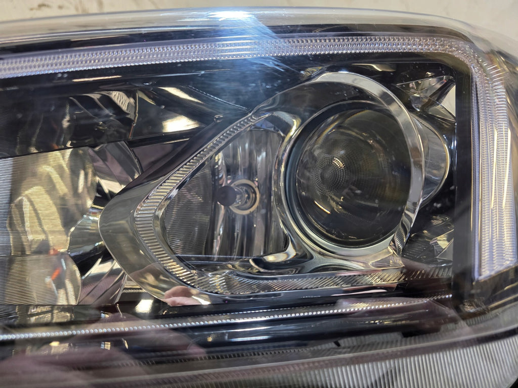 Frontscheinwerfer Hyundai Tucson 18237795314 Links Scheinwerfer Headlight SCH5557025983ya