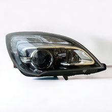 Laden Sie das Bild in den Galerie-Viewer, Frontscheinwerfer Opel Meriva B 13372334 Xenon Rechts Scheinwerfer Headlight