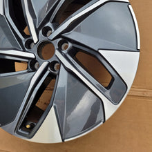 Load image into Gallery viewer, 1x Alufelge 19 Zoll 8.0" 5x112 11A601025M VW Rim Wheel FEL4740522494js
