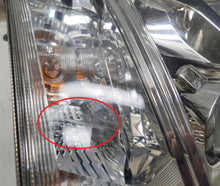 Load image into Gallery viewer, Frontscheinwerfer Opel Meriva A 93321055 89307580 Xenon Rechts Headlight