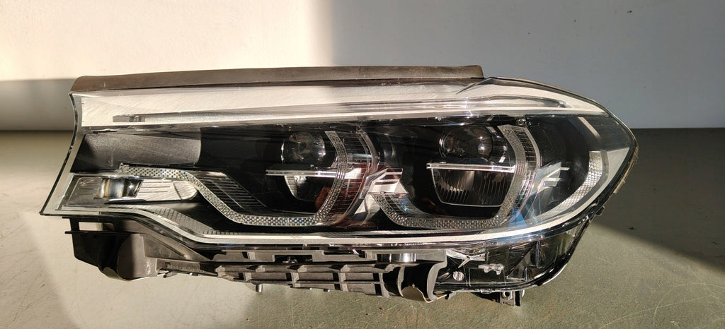 Frontscheinwerfer BMW 5 G31 G30 8499121-04 Laser Links Scheinwerfer Headlight SCH4931345411rg