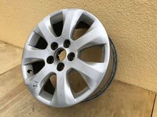 Load image into Gallery viewer, 1x Alufelge 17 Zoll 7.0" 5x120 41ET Glanz Silber OP077 Opel Insignia Rim Wheel FEL6976202887af