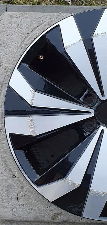 1x Alufelge 17 Zoll 6.5" 5x100 39ET Glanz Schwarz 2GM601025M VW T-Cross FEL4909053960sj