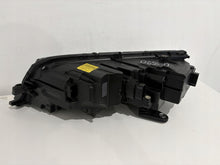 Laden Sie das Bild in den Galerie-Viewer, Frontscheinwerfer Skoda Octavia III 5E1941016D Full LED Rechts Headlight SCH1187384345cu