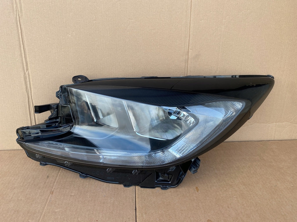 Frontscheinwerfer Toyota Aygo X 3329318 Links Scheinwerfer Headlight SCH8586436837bm
