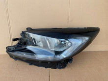 Laden Sie das Bild in den Galerie-Viewer, Frontscheinwerfer Toyota Aygo X 3329318 Links Scheinwerfer Headlight SCH8586436837bm