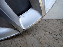 Laden Sie das Bild in den Galerie-Viewer, 1x Alufelge 19 Zoll 8.0&quot; 5x112 45ET Glanz Silber 57A601025 Skoda Karoq Nu7