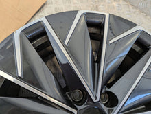 Load image into Gallery viewer, 1x Alufelge 18 Zoll 8.0" 5x112 44ET 3V0601025B Skoda Superb Iii Rim Wheel FEL1950955131yk