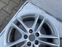 Laden Sie das Bild in den Galerie-Viewer, 1x Alufelge 17 Zoll 7.5" 5x108 55ET Glanz Silber DS7C-1007-S3A Ford Mondeo FEL3742432430ti