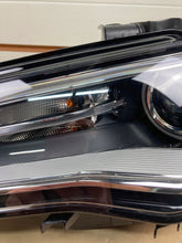 Laden Sie das Bild in den Galerie-Viewer, Frontscheinwerfer Audi A3 8V0941005 Links Scheinwerfer Headlight