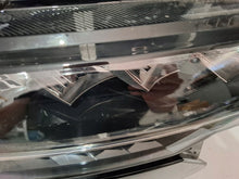 Load image into Gallery viewer, Frontscheinwerfer Skoda Karoq 57B941010 LED Rechts Scheinwerfer Headlight SCH1104566751sm