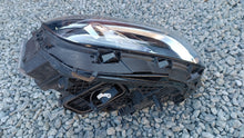 Laden Sie das Bild in den Galerie-Viewer, Frontscheinwerfer Mercedes-Benz Glb A2479062005 Rechts Scheinwerfer Headlight SCH6333159315eq