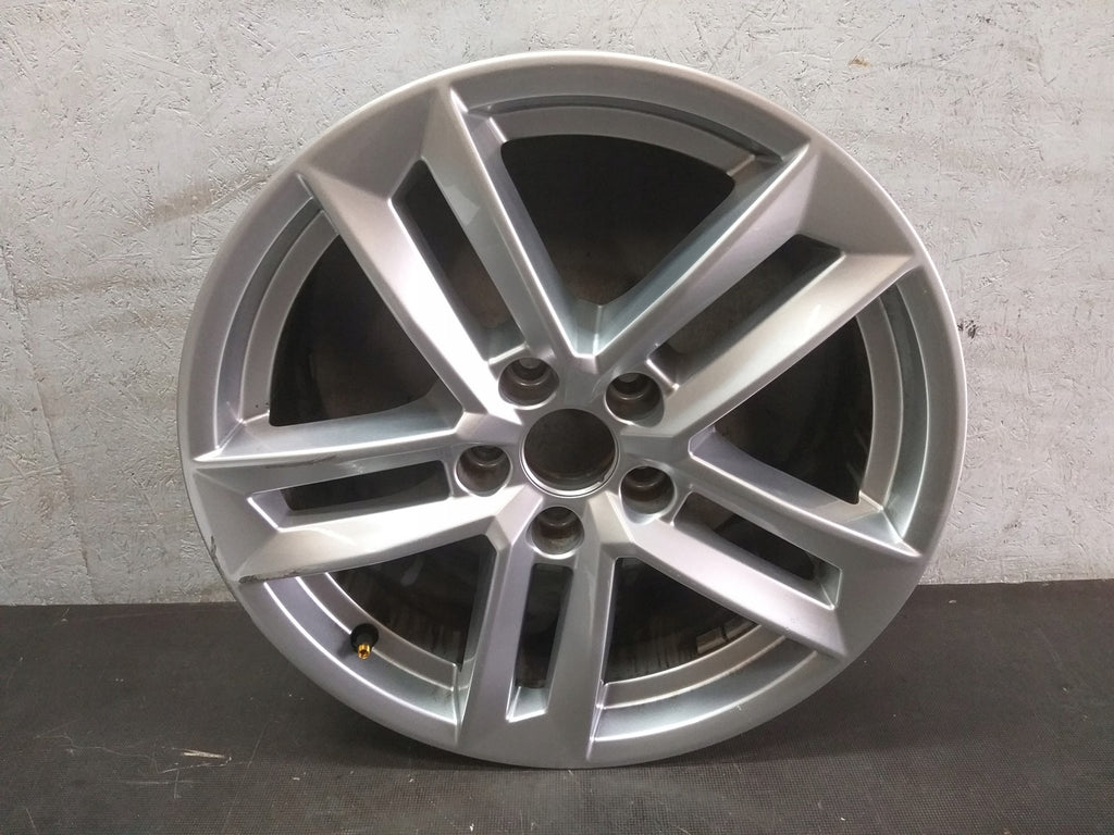 1x Alufelge 17 Zoll 7.5" 5x112 8W0601025E Audi A4 B9 Rim Wheel