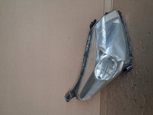 Laden Sie das Bild in den Galerie-Viewer, Frontscheinwerfer Toyota Urban Rechts Scheinwerfer Headlight SCH2249109937dh