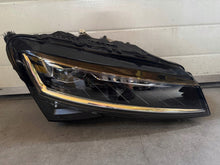 Laden Sie das Bild in den Galerie-Viewer, Frontscheinwerfer Skoda Superb III 3V1941016D 11502040000 Full LED Rechts