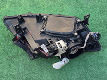 Laden Sie das Bild in den Galerie-Viewer, Frontscheinwerfer Mazda Rx8 100-61015 Bi-Xenon Links Scheinwerfer Headlight SCH4871503546gl