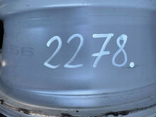 Laden Sie das Bild in den Galerie-Viewer, 1x Alufelge 17 Zoll 6.5" 5x100 40ET Glanz Silber 658601025C Skoda Scala Kamiq FEL5039602509iq