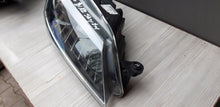 Laden Sie das Bild in den Galerie-Viewer, Frontscheinwerfer Skoda Superb III 3V1941016A Xenon Rechts Headlight