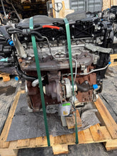 Load image into Gallery viewer, Motor Ford S-Max TXWA DW10C 2.0 TDCI 161PS 120kW 170TKm 2014 Diesel Komplett MOT8624009683um