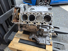 Laden Sie das Bild in den Galerie-Viewer, Motorblock Audi BBK 4.2 344PS 253kW 178TKm Benzin Unkomplett