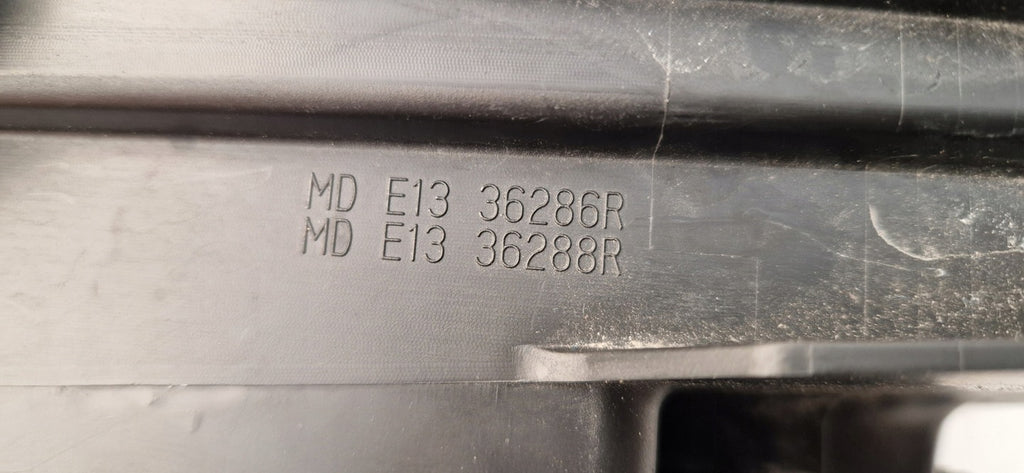 Frontscheinwerfer Mitsubishi Eclipse Cross MDE1336286R MDE1336288R LED Rechts