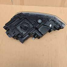 Laden Sie das Bild in den Galerie-Viewer, Frontscheinwerfer VW Polo 2G1941036G LED Rechts Scheinwerfer Headlight SCH8986360885lj