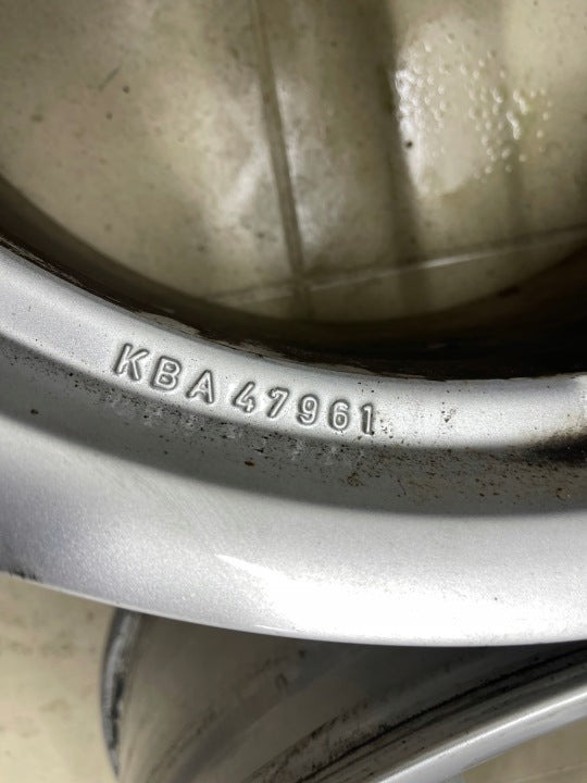 4x Alufelge 18 Zoll 8.0" 5x112 52ET Glanz Silber KBA47961 Audi Q7 Touareg FEL5122605755rz