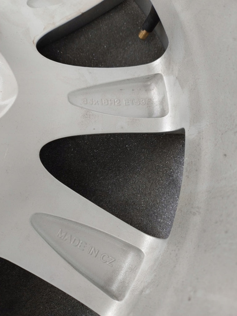 1x Alufelge 18 Zoll 8.0" 5x130 53ET Silber 7P5601025T Porsche Cayenne Rim Wheel FEL5423585061wl