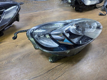 Laden Sie das Bild in den Galerie-Viewer, Frontscheinwerfer Opel Adam 39015503 Rechts Scheinwerfer Headlight SCH6019559191wm