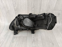 Laden Sie das Bild in den Galerie-Viewer, Frontscheinwerfer VW Touran 1T0941006D Rechts Scheinwerfer Headlight SCH2145047991ri