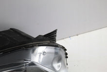 Laden Sie das Bild in den Galerie-Viewer, Frontscheinwerfer Opel Zafira Vivaro C 9832836480-00 Xenon Rechts Headlight SCH1550655021pu