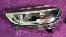 Laden Sie das Bild in den Galerie-Viewer, Frontscheinwerfer Renault Kadjar 260101096R Rechts Scheinwerfer Headlight SCH5635106217sl