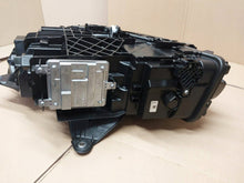 Laden Sie das Bild in den Galerie-Viewer, Frontscheinwerfer BMW 2 Active Tourer U06 5A4224406 Rechts Headlight SCH4559393824mr