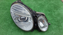 Laden Sie das Bild in den Galerie-Viewer, Frontscheinwerfer Mercedes-Benz W211 Xenon Rechts Scheinwerfer Headlight