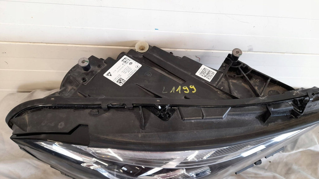 Frontscheinwerfer Mercedes-Benz Cla X118 C118 A1189062600 Rechts Headlight SCH5840422032gh