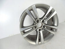 Laden Sie das Bild in den Galerie-Viewer, 1x Alufelge 18 Zoll 8.5" 5x120 47ET 6868378 BMW F30 F31 Rim Wheel FEL8196611402ji