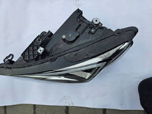 Laden Sie das Bild in den Galerie-Viewer, Frontscheinwerfer Seat Leon 5FB941035C Vorderseite Scheinwerfer Headlight