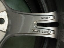 Laden Sie das Bild in den Galerie-Viewer, 1x Alufelge 19 Zoll 8.0" 5x120 52ET Glanz Graphit 6794370 BMW 1 Mg Rim Wheel FEL5833527409nm