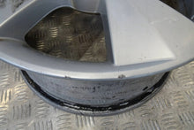 Load image into Gallery viewer, 1x Alufelge 16 Zoll 6.5" 5x112 46ET Glanz Silber 5E0601025C Skoda Octavia Iii FEL6666640838br
