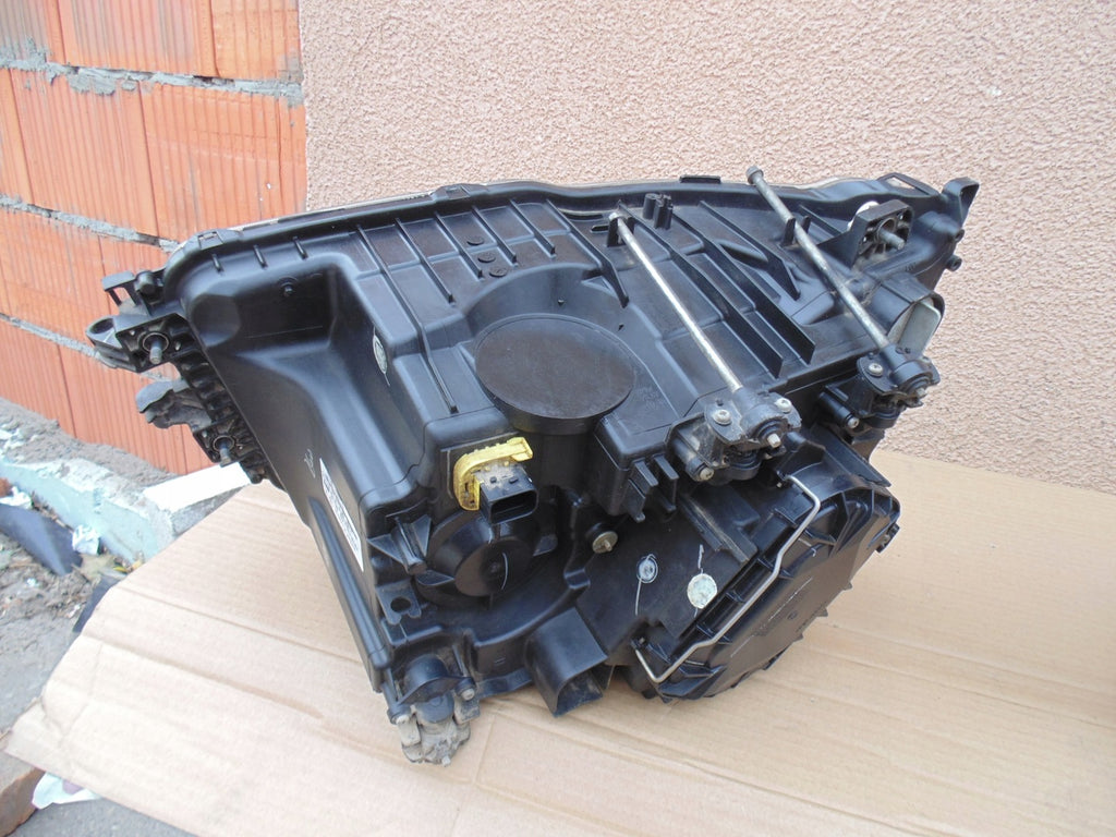 Frontscheinwerfer Mercedes-Benz A9608201939 A9608201839 Rechts oder Links SCH2333104854ra