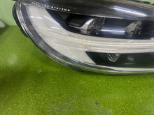 Laden Sie das Bild in den Galerie-Viewer, Frontscheinwerfer Volvo V40 32228480 Rechts Scheinwerfer Headlight SCH7809425911ya