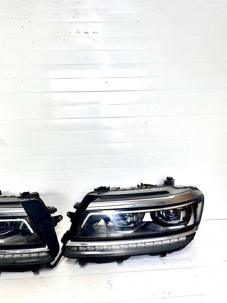Frontscheinwerfer VW Tiguan 5NB941081A 5NB941082A LED Ein Satz Headlight